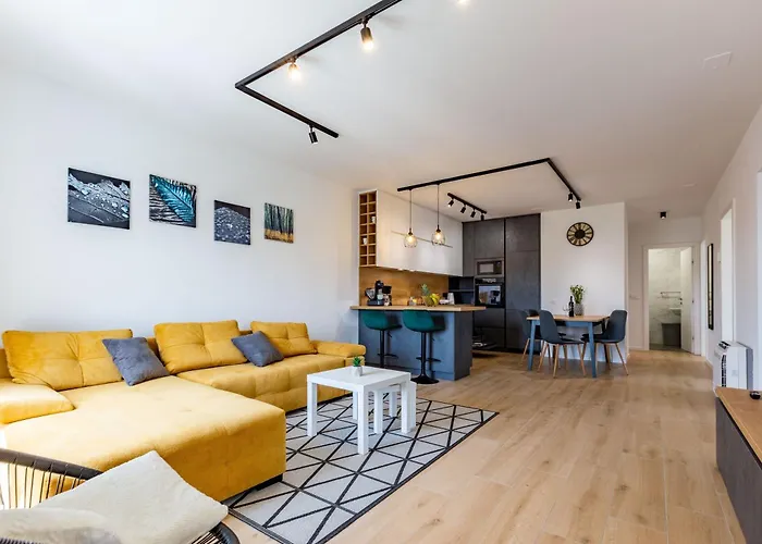 شقة Ag With Balcony And Garage